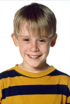 Macaulay Culkin : macaulay-culkin-1324865771.jpg