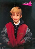 Macaulay Culkin : macaulay-culkin-1371923250.jpg