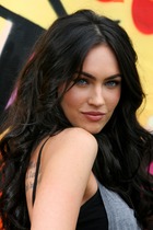 Megan Fox : meganfox_1227757719.jpg