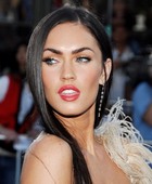 Megan Fox : meganfox_1234754951.jpg