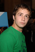 Michael Angarano : TI4U_u1143350469.jpg