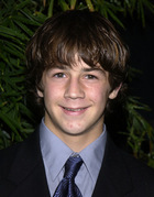 Michael Angarano : michaelang_ausse_733284_400.jpg