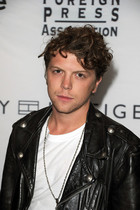 Michael Seater : michael-seater-1401638414.jpg