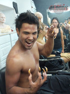 Michael Copon : michael-copon-1363975721.jpg