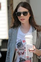 Michelle Trachtenberg : michelle_trachtenberg_1257300207.jpg