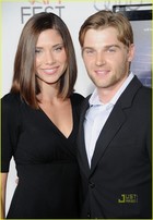 Mike Vogel : mike-vogel-1371487849.jpg