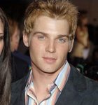 Mike Vogel : mike_vogel_1185253180.jpg