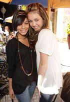 Miley Cyrus : TI4U_u1191793919.jpg