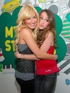 Miley Cyrus : TI4U_u1220870248.jpg