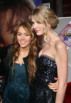 Miley Cyrus : TI4U_u1246472188.jpg