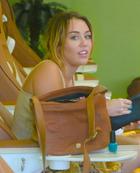 Miley Cyrus : miley-cyrus-1330195219.jpg