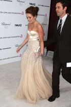 Miley Cyrus : miley-cyrus-1330367556.jpg