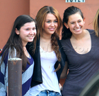 Miley Cyrus : miley-cyrus-1332954942.jpg