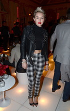 Miley Cyrus : miley-cyrus-1361776740.jpg