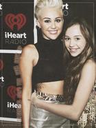 Miley Cyrus : miley-cyrus-1362505470.jpg