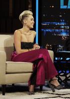 Miley Cyrus : miley-cyrus-1363887883.jpg