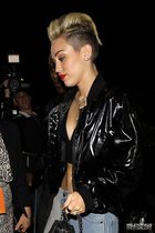 Miley Cyrus : miley-cyrus-1371228881.jpg