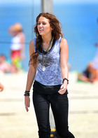 Miley Cyrus : miley-cyrus-1372449898.jpg