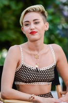 Miley Cyrus : miley-cyrus-1375459348.jpg