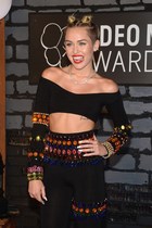 Miley Cyrus : miley-cyrus-1377547487.jpg