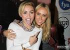 Miley Cyrus : miley-cyrus-1382045070.jpg