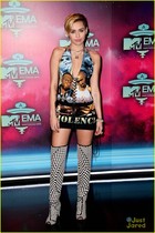 Miley Cyrus : miley-cyrus-1384196501.jpg