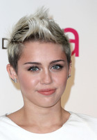 Miley Cyrus : miley-cyrus-1397957538.jpg