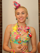 Miley Cyrus : miley-cyrus-1410444889.jpg