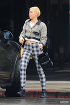 Miley Cyrus : miley-cyrus-1461185469.jpg