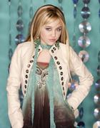 Miley Cyrus : miley_cyrus_1193846240.jpg