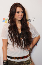 Miley Cyrus : miley_cyrus_1260133821.jpg