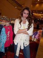 Miley Cyrus : miley_cyrus_1262931374.jpg