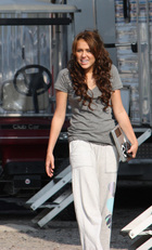 Miley Cyrus : miley_cyrus_1276631830.jpg