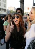 Miley Cyrus : miley_cyrus_1285781028.jpg