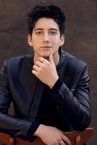 Milo Manheim : milo-manheim-1684270394.jpg