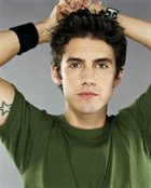 Milo Ventimiglia : milo-ventimiglia-1340500494.jpg