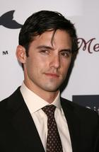 Milo Ventimiglia : milo-ventimiglia-1343056831.jpg