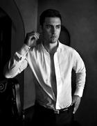 Milo Ventimiglia : milo-ventimiglia-1351809714.jpg