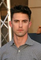 Milo Ventimiglia : milo_ventimiglia_1303250237.jpg