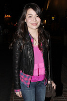 Miranda Cosgrove : miranda-cosgrove-1323219619.jpg