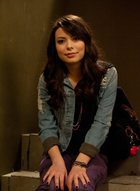 Miranda Cosgrove : miranda-cosgrove-1336986323.jpg