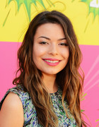 Miranda Cosgrove : miranda-cosgrove-1364114430.jpg