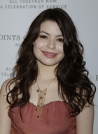 Miranda Cosgrove : miranda-cosgrove-1380139918.jpg