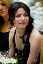 Miranda Cosgrove : miranda-cosgrove-1385233712.jpg