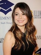 Miranda Cosgrove : miranda-cosgrove-1396275656.jpg