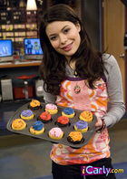 Miranda Cosgrove : miranda_cosgrove_1266964894.jpg