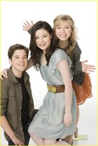 Miranda Cosgrove : miranda_cosgrove_1282501901.jpg