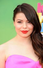 Miranda Cosgrove : miranda_cosgrove_1301796217.jpg