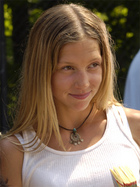 Miriam McDonald : TI4U_u1146496123.jpg