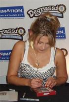 Miriam McDonald : TI4U_u1149973943.jpg